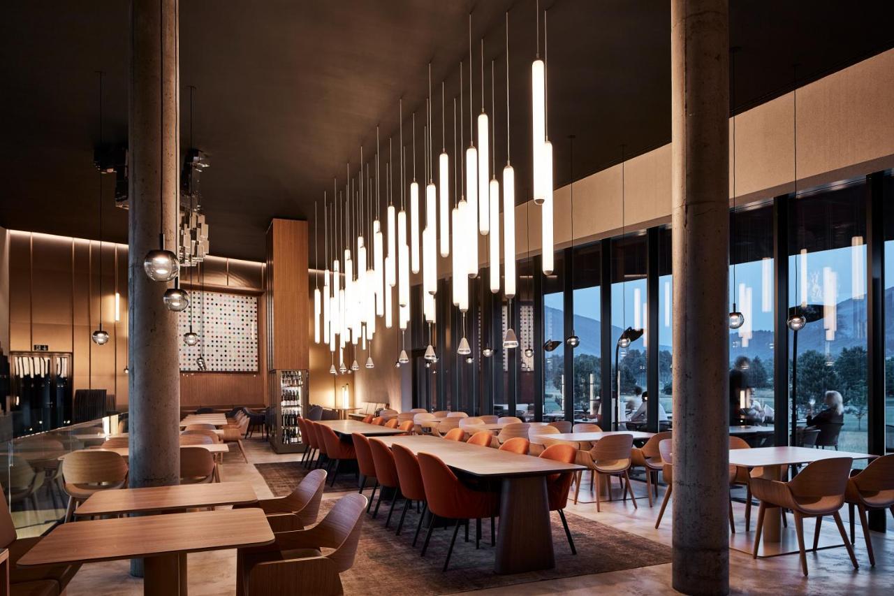 Miura Hotel Celadna Luaran gambar