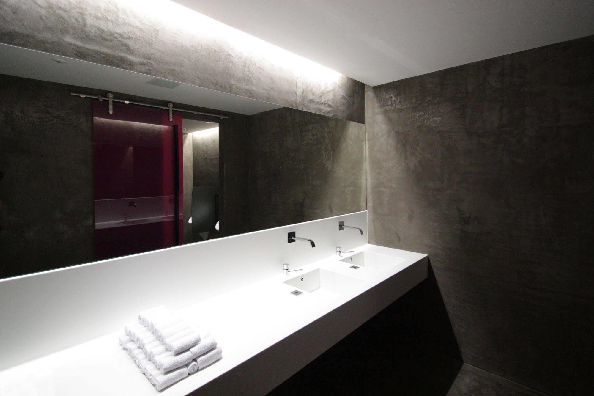Miura Hotel Celadna Luaran gambar